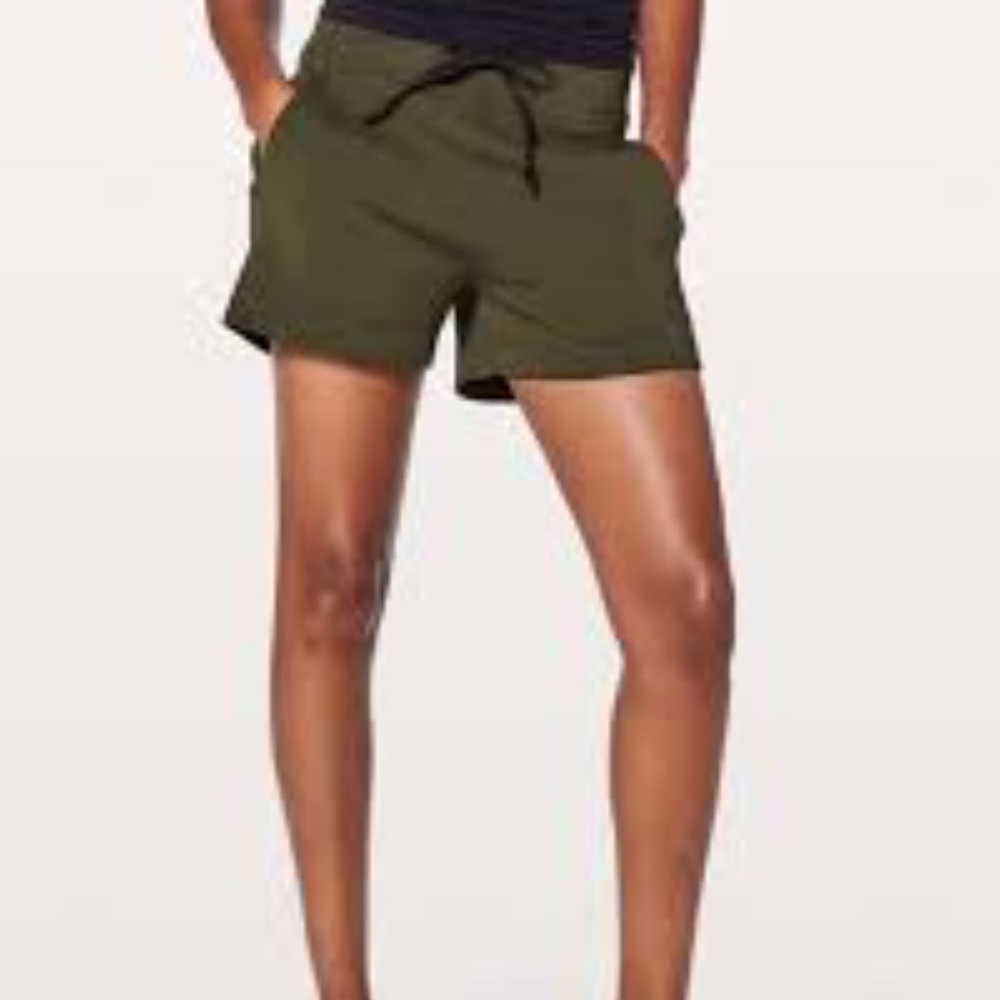 Lululemon In-Form Short